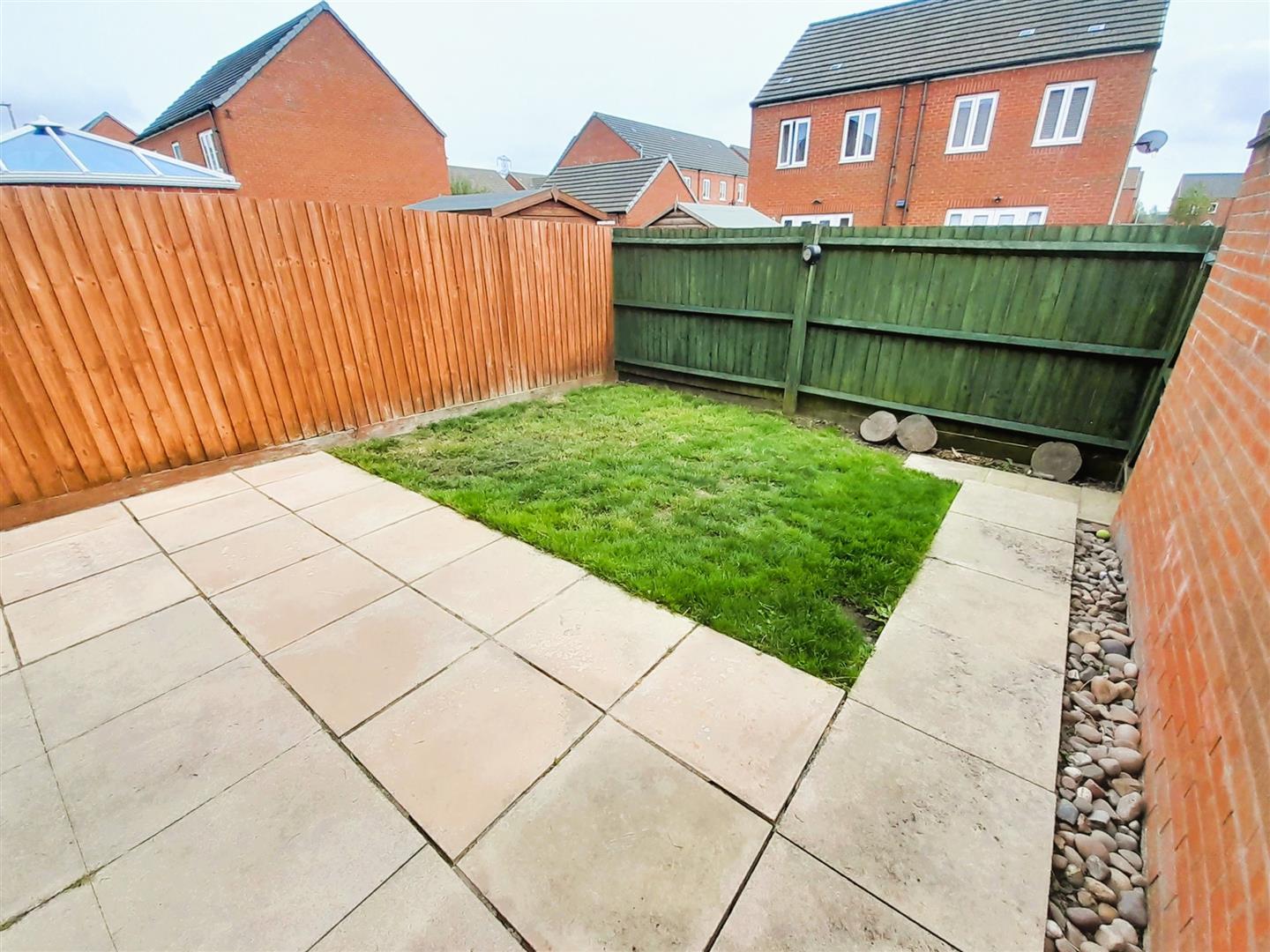 Stryd Bennett, Llanelli, SA15 4DE